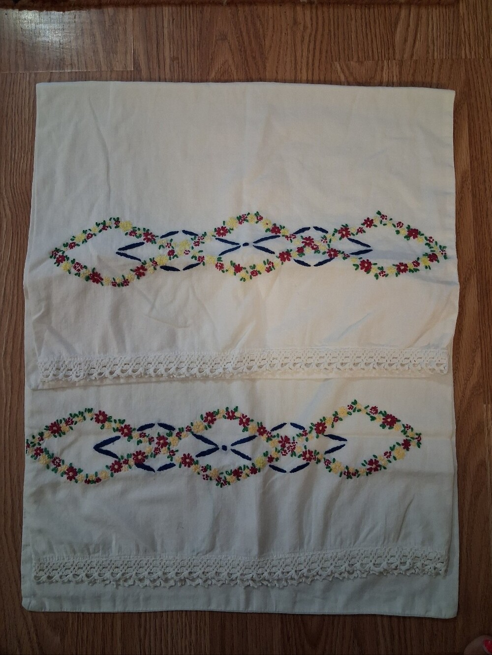 Vintage Embroidered Pillow Cases. Set Of 2.